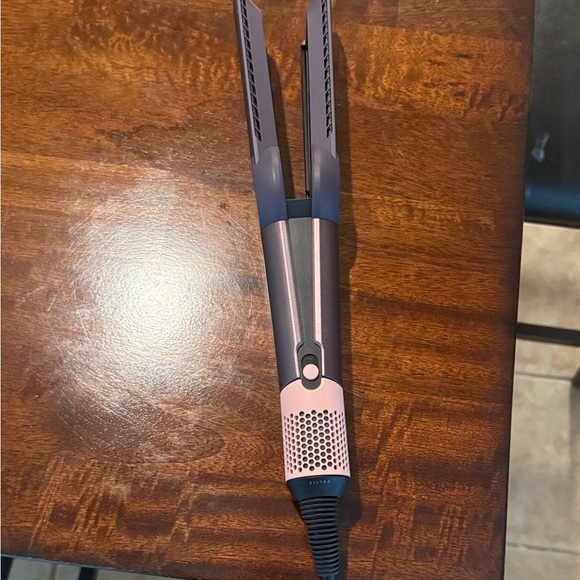 Dyson Airstraight- Pink and Purple LIKE NEW - Picture 5 of 9